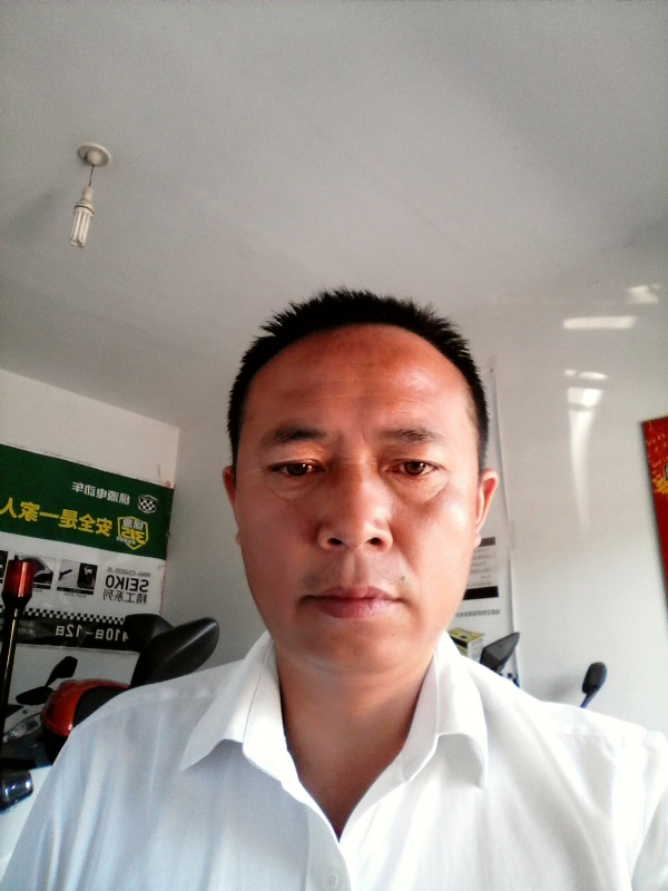 左手的第一张照片--连江相亲服务中心