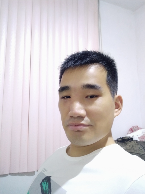 大男孩的第一张照片--连江相亲服务中心