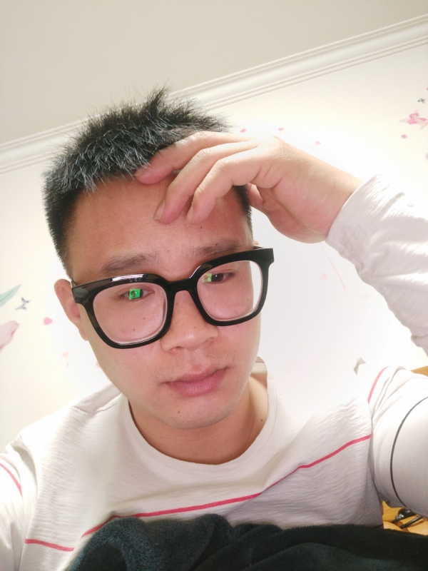 华灯初上的夜晚的第一张照片--连江相亲服务中心