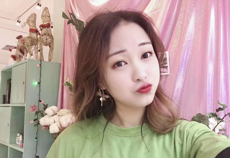 罗兰的第二张照片--连江相亲服务中心