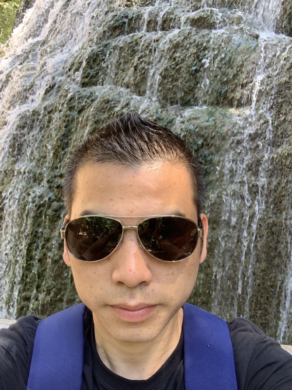 高兴的第二张照片--连江相亲服务中心
