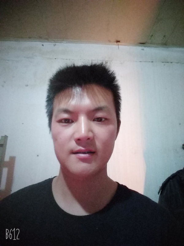 风轻云淡的第一张照片--连江相亲服务中心