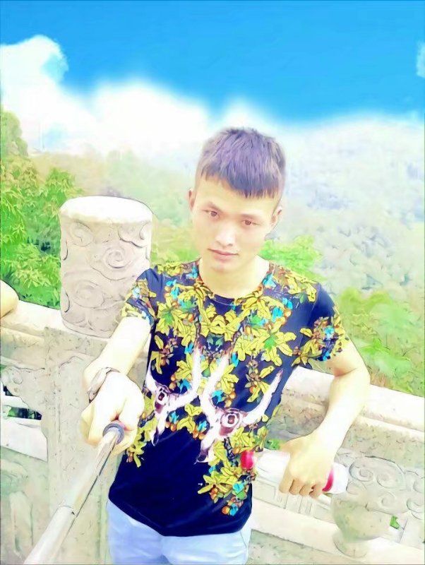 孤独王者元首的第一张照片--连江相亲服务中心