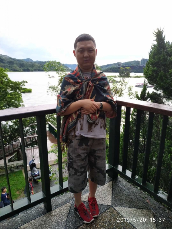 爱情里的俩个人的第一张照片--连江相亲服务中心