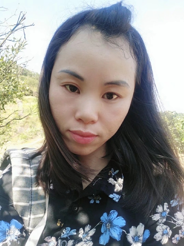 英英的第一张照片--连江相亲服务中心