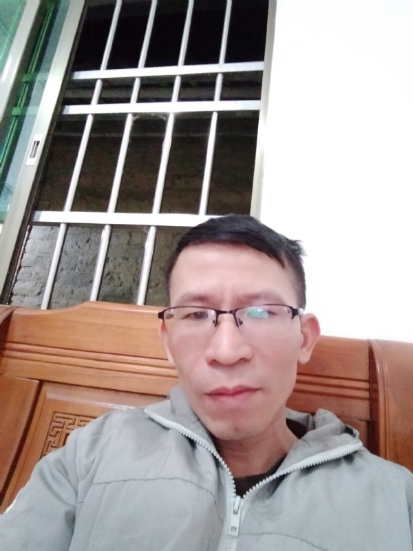 奋斗的第一张照片--连江相亲服务中心