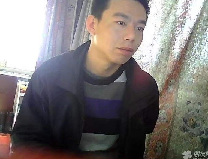 向钱奔跑的第一张照片--连江相亲服务中心
