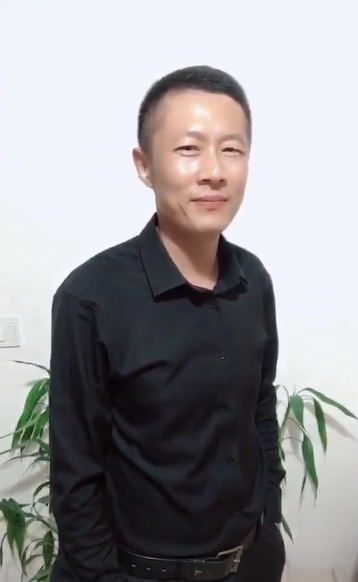 地huhi的第一张照片--连江相亲服务中心