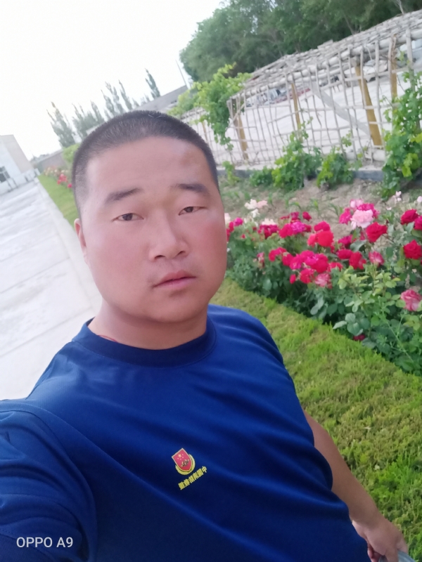 奋斗中的青春最美丽的第一张照片--连江相亲服务中心