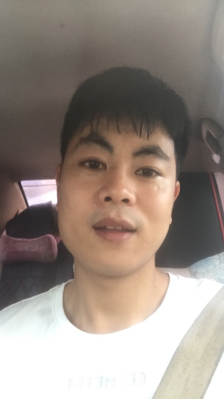 小贱哥的第一张照片--连江相亲服务中心