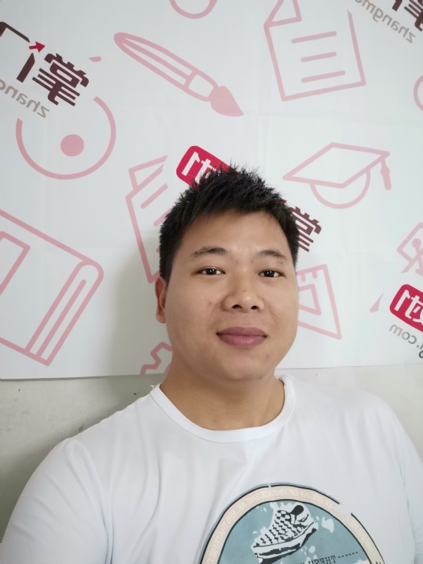轻静地行走着的第一张照片--连江相亲服务中心