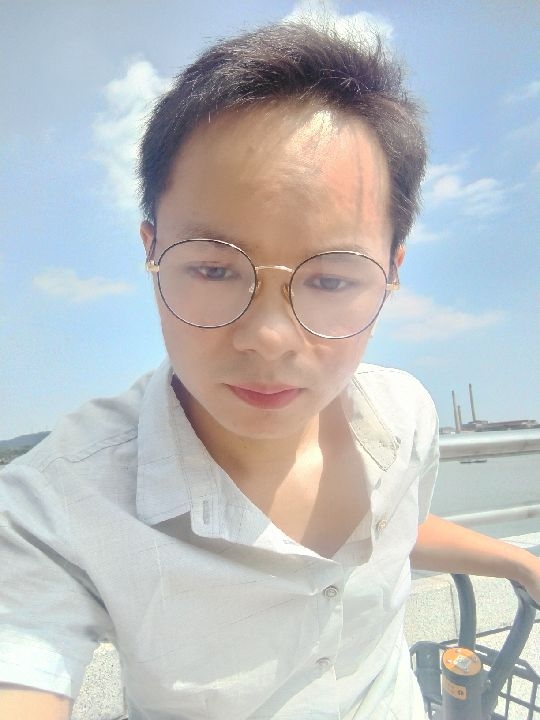 楠呐的第三张照片--连江相亲服务中心