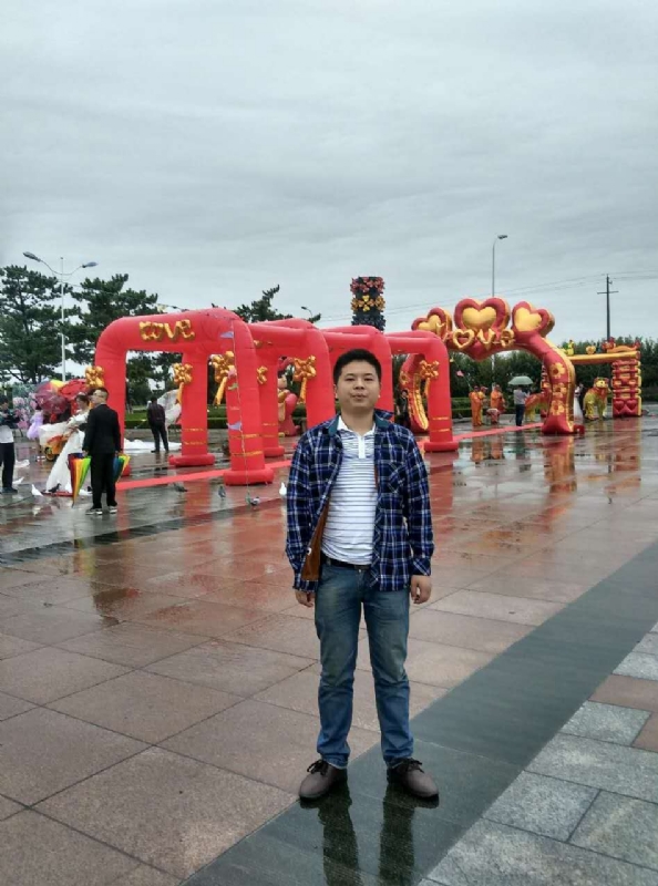 在奋斗的第三张照片--连江相亲服务中心