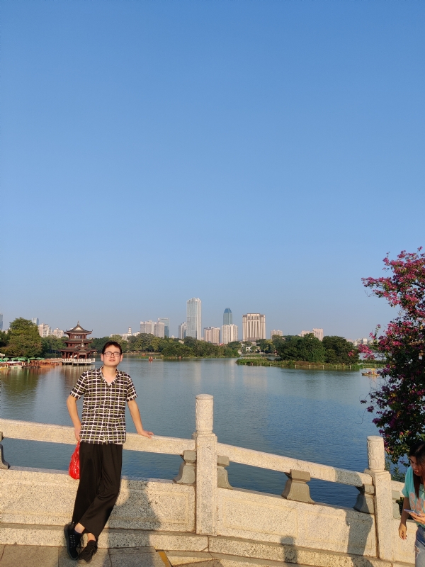 萍水相逢晏的第一张照片--连江相亲服务中心