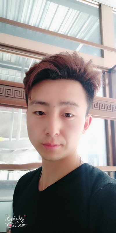 拼命微笑的第二张照片--连江相亲服务中心