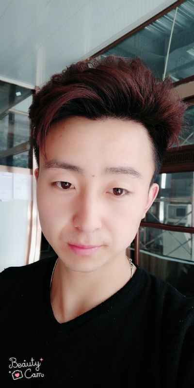拼命微笑的第三张照片--连江相亲服务中心