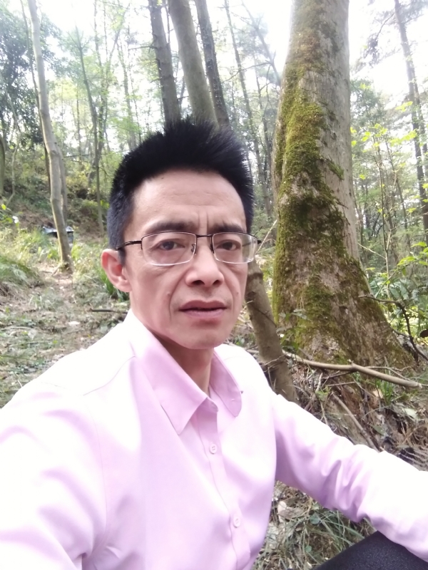 吴彬的第一张照片--连江相亲服务中心