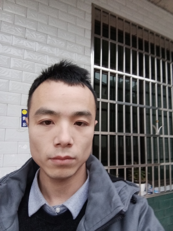 笑得那么开心的第二张照片--连江相亲服务中心