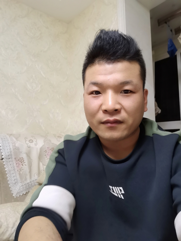 小猪猪的第一张照片--连江相亲服务中心