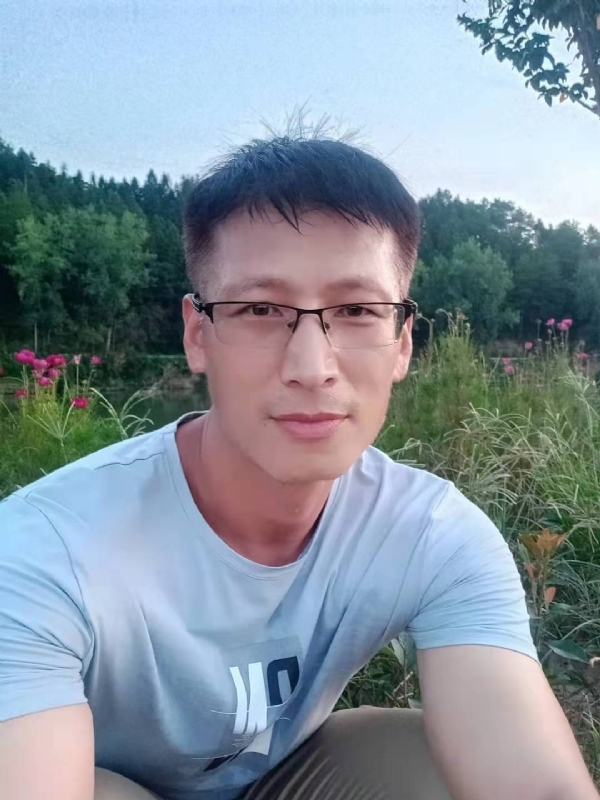 零零柒的第一张照片--连江相亲服务中心