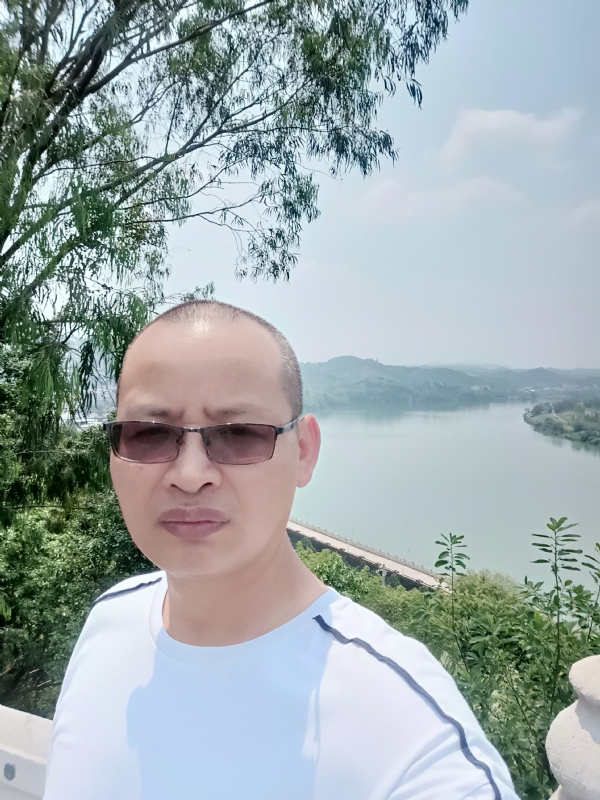 随缘随性的第一张照片--连江相亲服务中心
