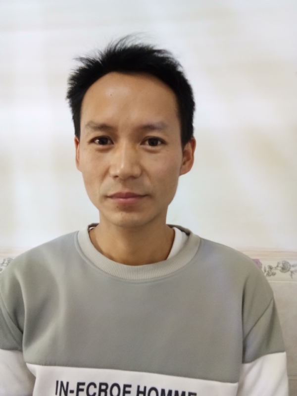 单亲爸爸的第一张照片--连江相亲服务中心