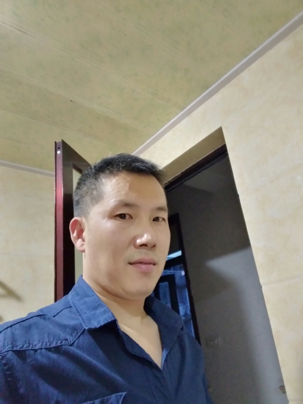 余生搀扶走的第一张照片--连江相亲服务中心