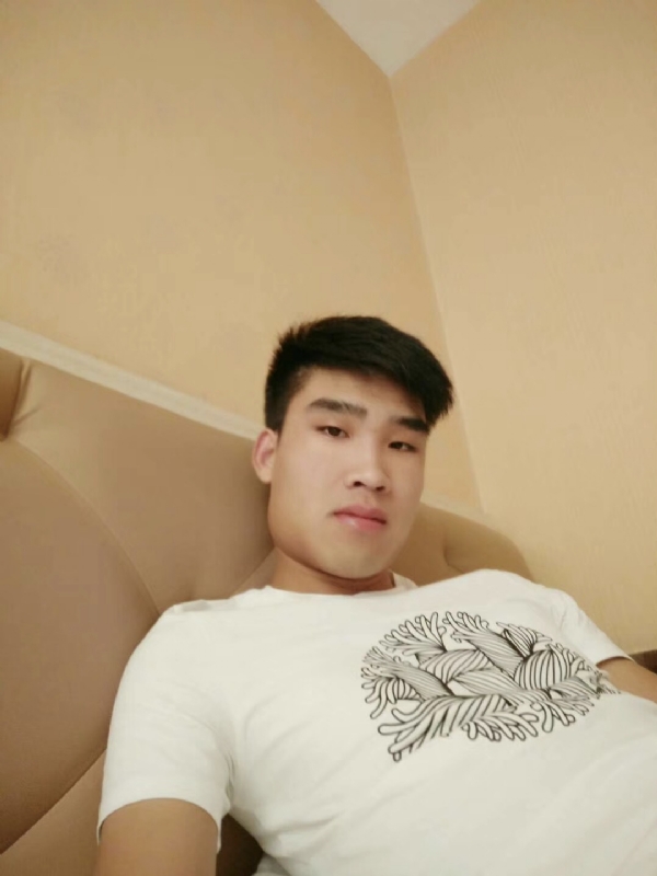 谁不曾孤单上路的第一张照片--连江相亲服务中心