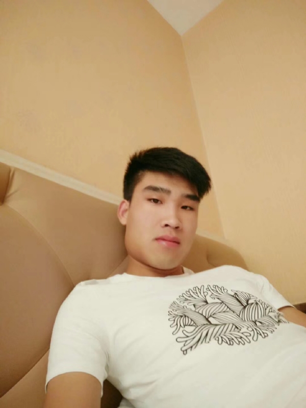 谁不曾孤单上路的第二张照片--连江相亲服务中心