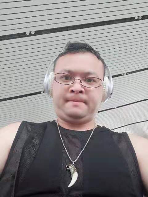 醉叶孤城的第一张照片--连江相亲服务中心