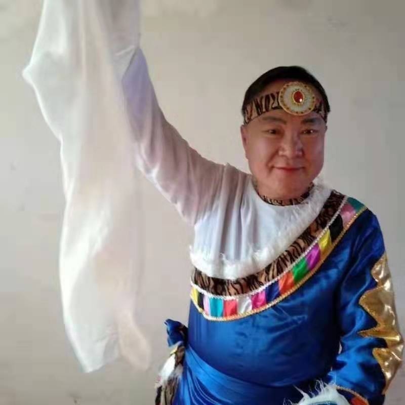 走在冷风中的第一张照片--连江相亲服务中心