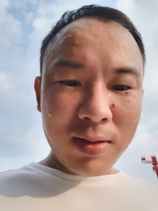唐老鸭的第一张照片--连江相亲服务中心