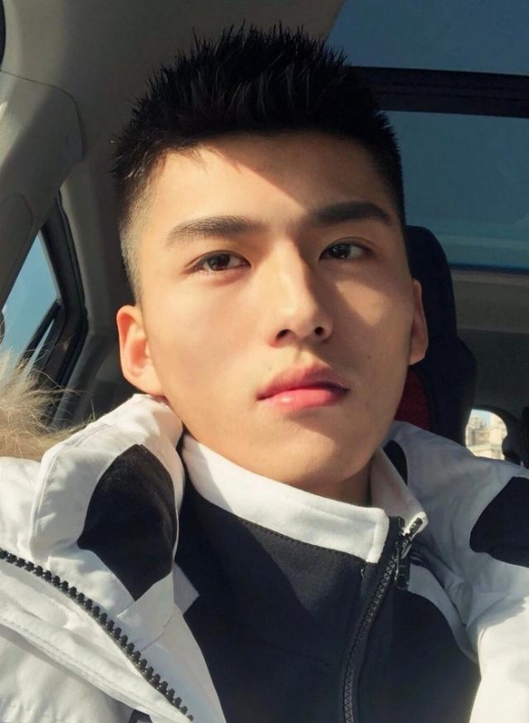 飞翔的第一张照片--连江相亲服务中心