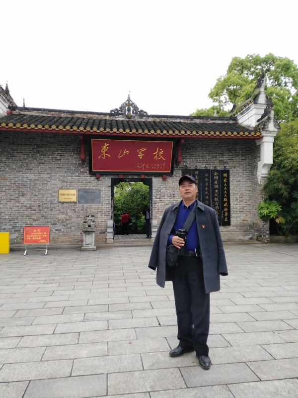 孤独的老帅的第二张照片--连江相亲服务中心