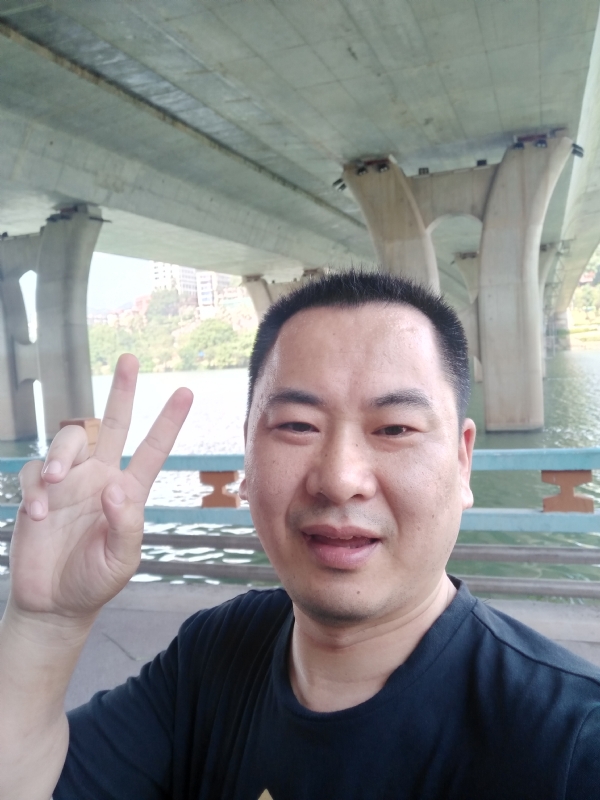 上人的第一张照片--连江相亲服务中心