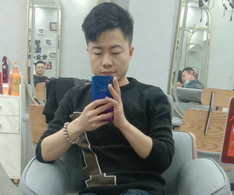 无法自拔的第一张照片--连江相亲服务中心
