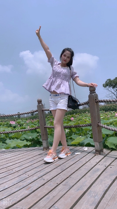 秋水伊人的第一张照片--连江相亲服务中心