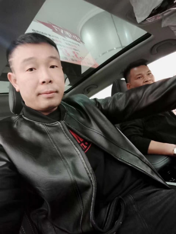 醉红尘的第一张照片--连江相亲服务中心