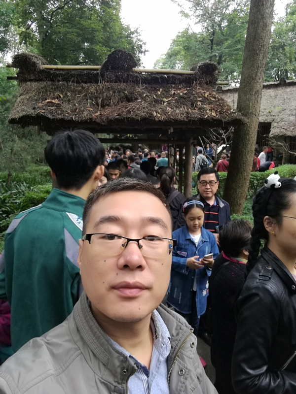 撑起一片天的第一张照片--连江相亲服务中心