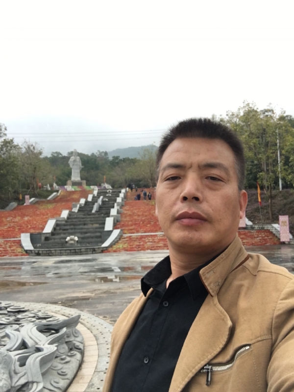 开心的松鼠的第一张照片--连江相亲服务中心