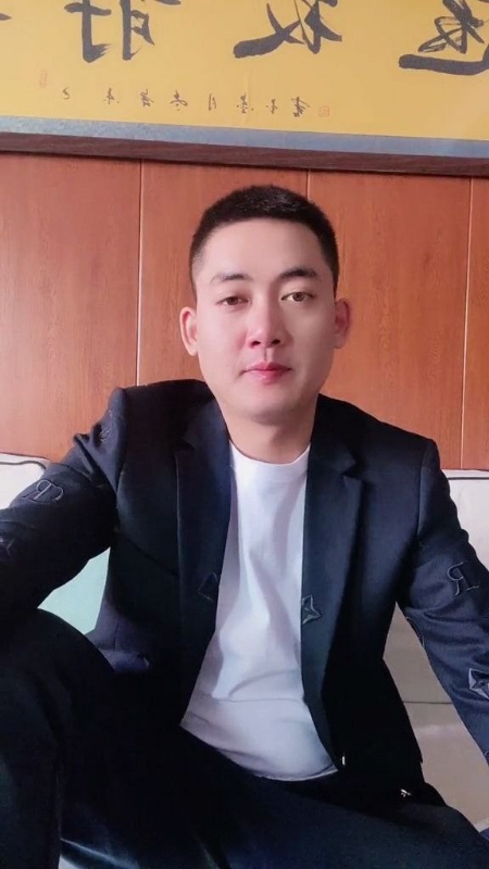 李泽胜的第一张照片--连江相亲服务中心