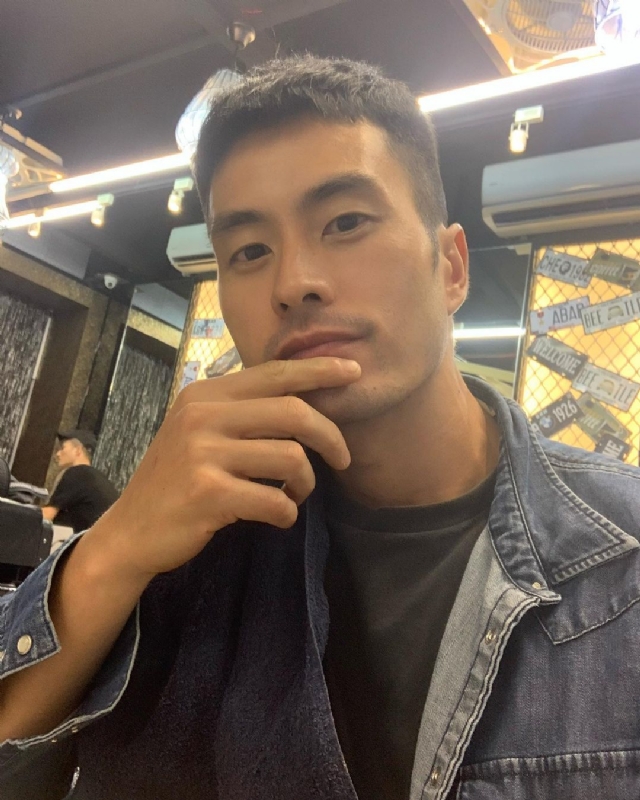伟业强哥的第一张照片--连江相亲服务中心