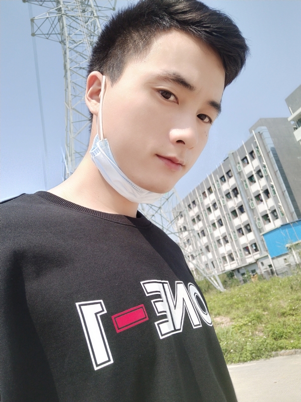 何凡的第一张照片--连江相亲服务中心