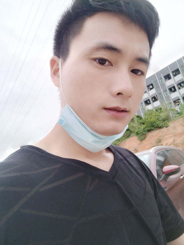 何凡的第二张照片--连江相亲服务中心