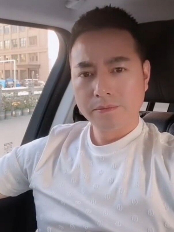 勿忘初心的第一张照片--连江相亲服务中心