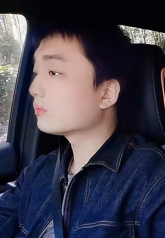 凉锦年的第一张照片--连江相亲服务中心