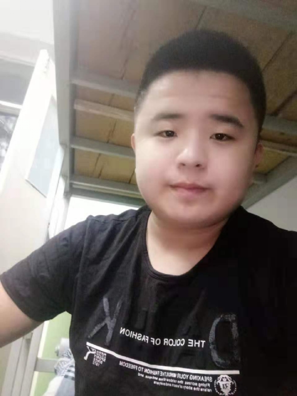 打小就爱淘气的第一张照片--连江相亲服务中心