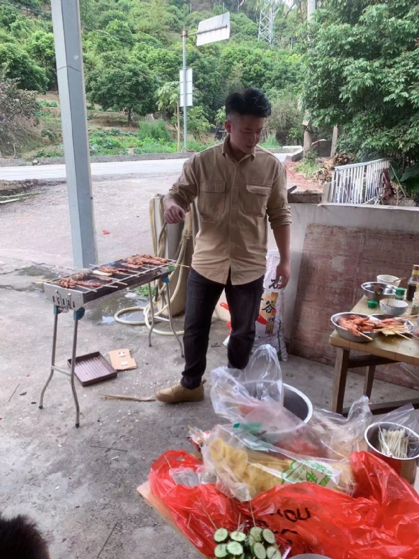 你黑我哟的第一张照片--连江相亲服务中心