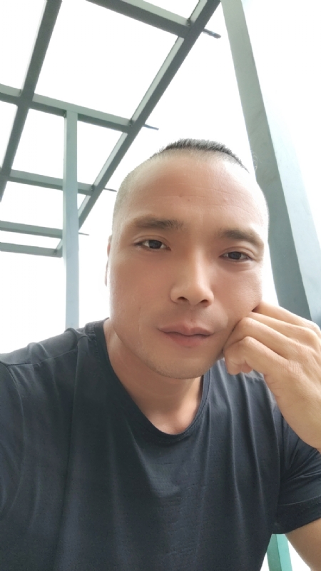 伯爵的第三张照片--连江相亲服务中心