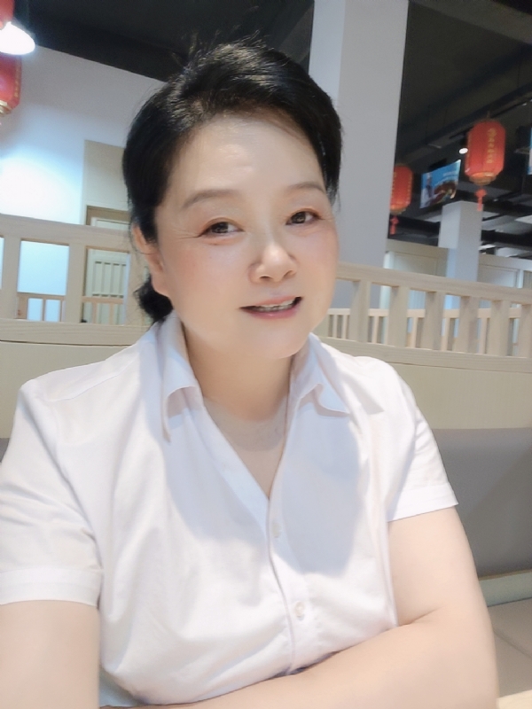 丁姐爱生活的第一张照片--连江相亲服务中心